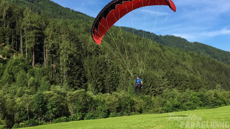 Luesen_Paragliding-DH27_15-612.jpg