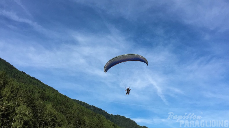 Luesen_Paragliding-DH27_15-630.jpg