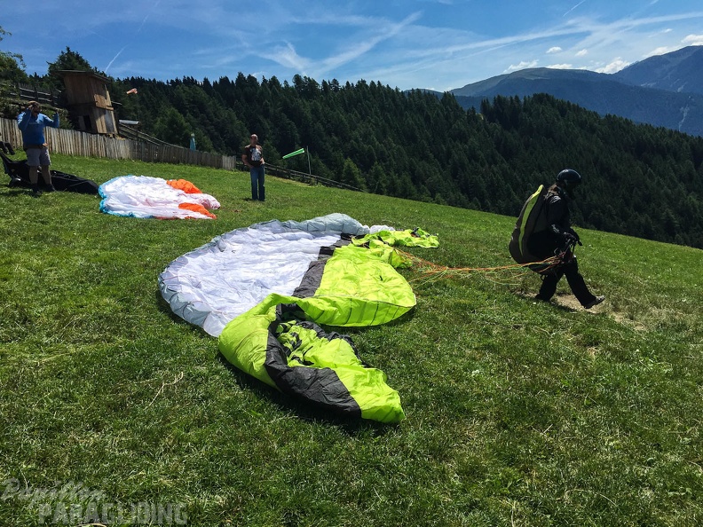Luesen_Paragliding-DH27_15-709.jpg