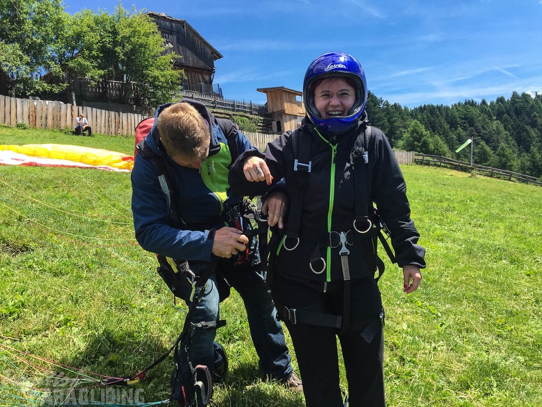 Luesen Paragliding-DH27 15-762