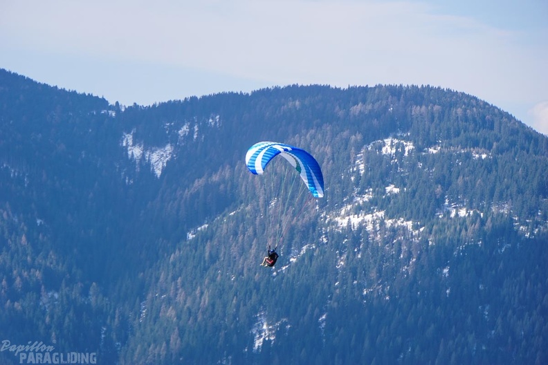 DH19.16-Luesen-Paragliding-252.jpg