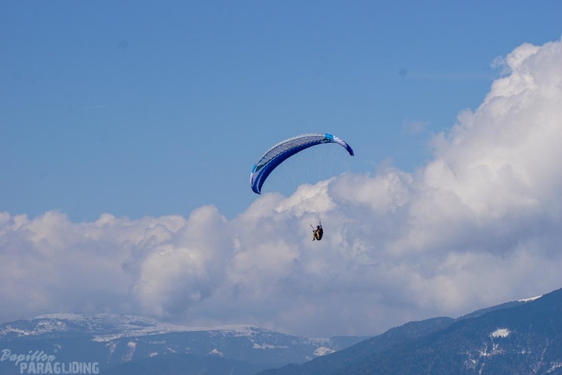 DH19.16-Luesen-Paragliding-255.jpg