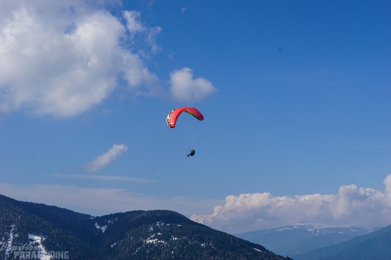 DH19.16-Luesen-Paragliding-267.jpg
