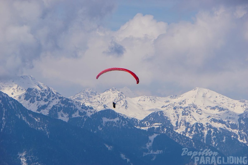 DH19.16-Luesen-Paragliding-274.jpg