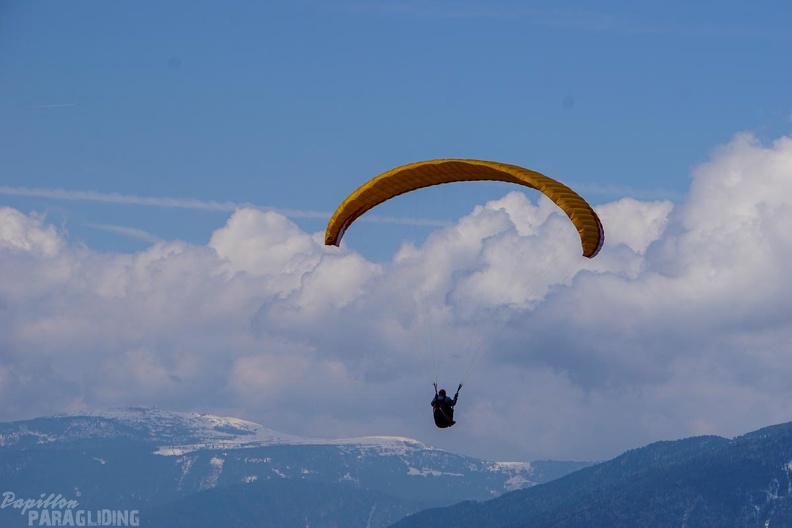 DH19.16-Luesen-Paragliding-295.jpg