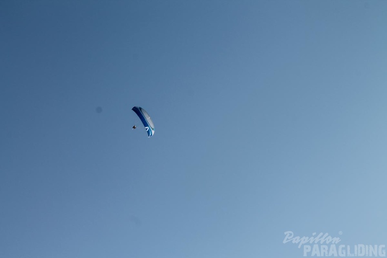 DH25.16-Luesen-Paragliding-1011