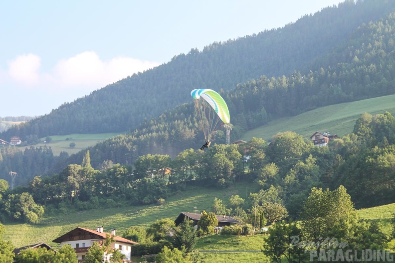 DH25.16-Luesen-Paragliding-1047.jpg