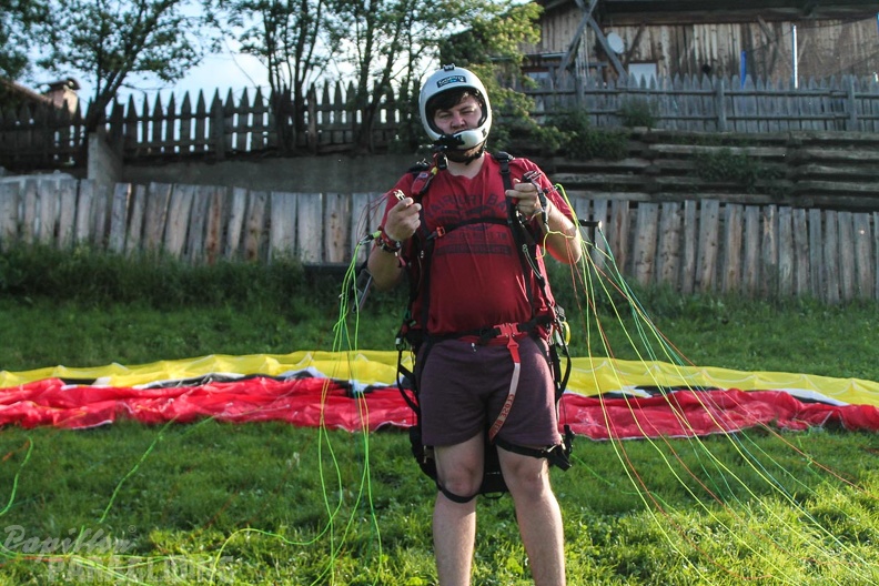 DH25.16-Luesen-Paragliding-1117.jpg