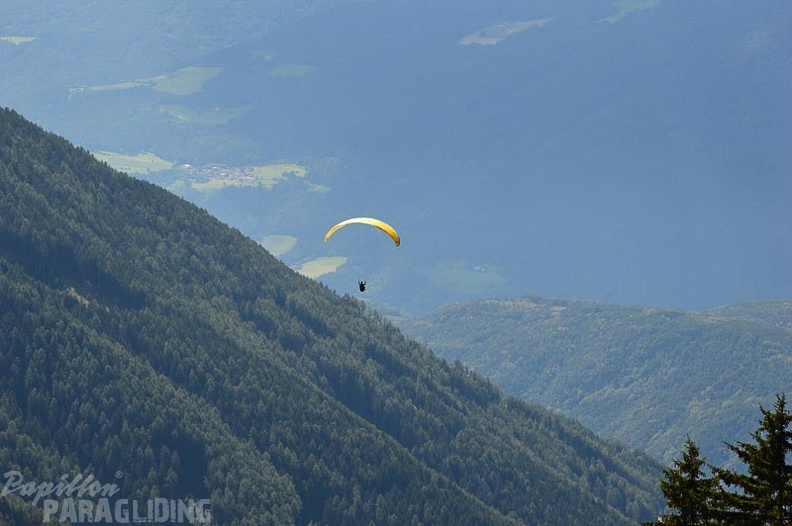 DH33.16-Luesen_Paragliding-1034.jpg