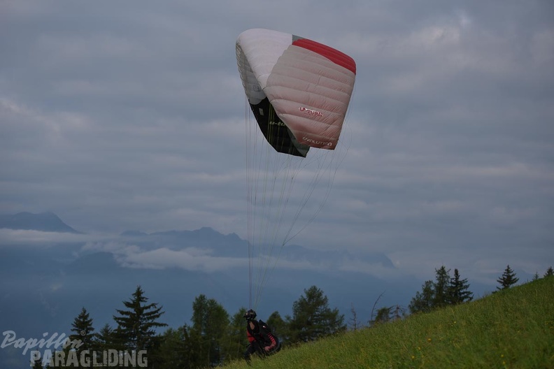 DH35.16-Luesen Paragliding-1050