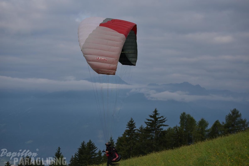DH35.16-Luesen_Paragliding-1051.jpg