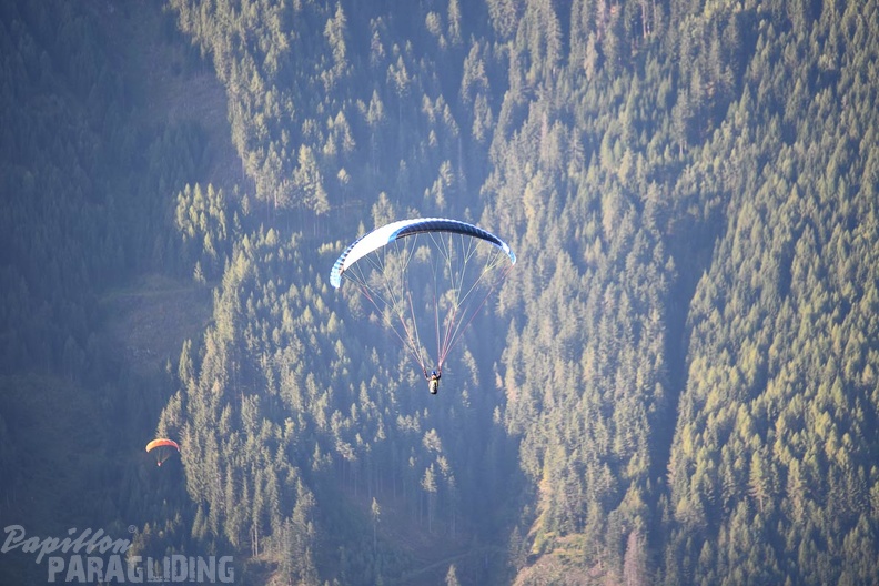DH35.16-Luesen_Paragliding-1173.jpg