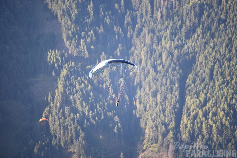 DH35.16-Luesen Paragliding-1173