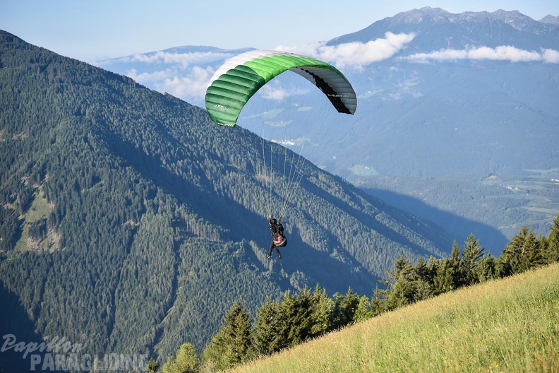 DH35.16-Luesen Paragliding-1239