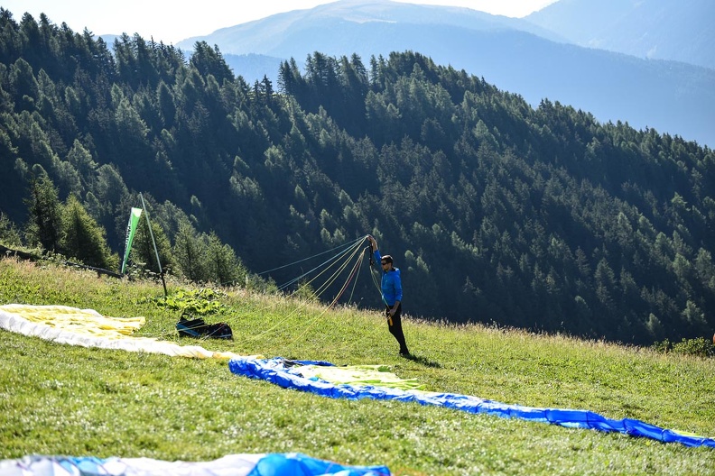 DH35.16-Luesen Paragliding-1287