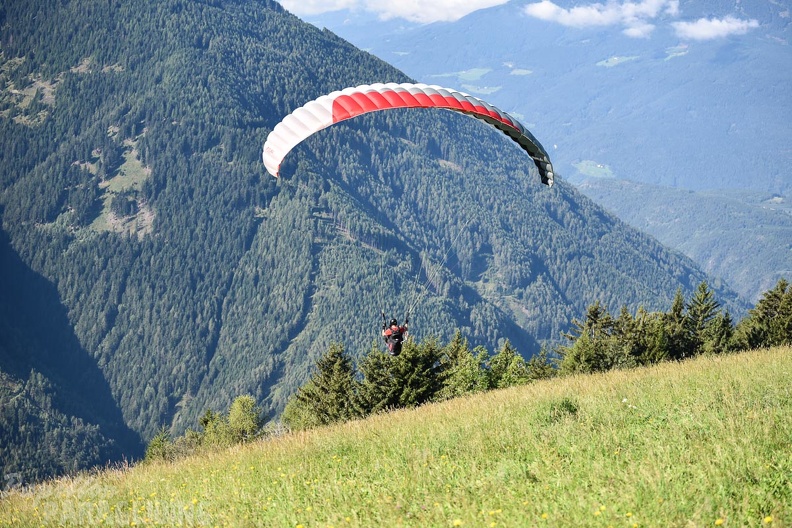 DH35.16-Luesen_Paragliding-1298.jpg