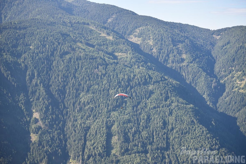 DH35.16-Luesen Paragliding-1301