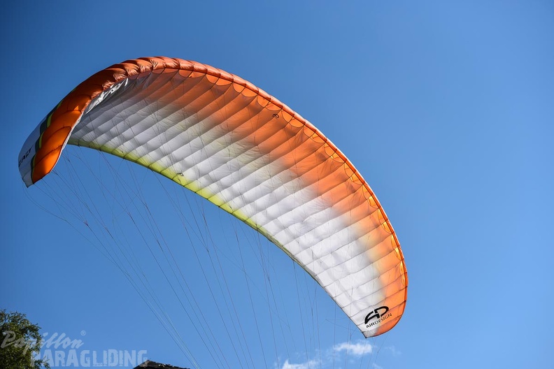 DH35.16-Luesen_Paragliding-1342.jpg