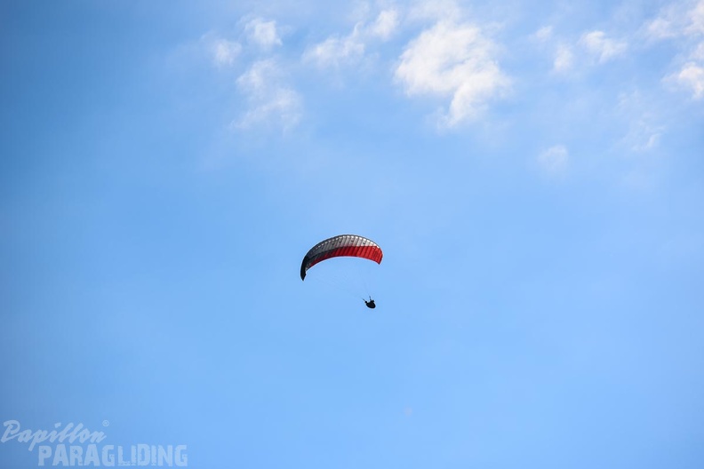 DH35.16-Luesen_Paragliding-1380.jpg