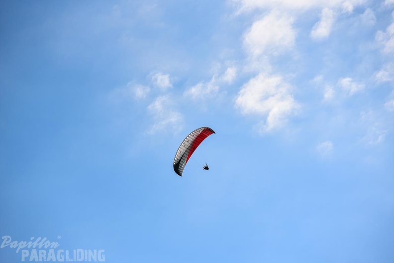 DH35.16-Luesen_Paragliding-1381.jpg