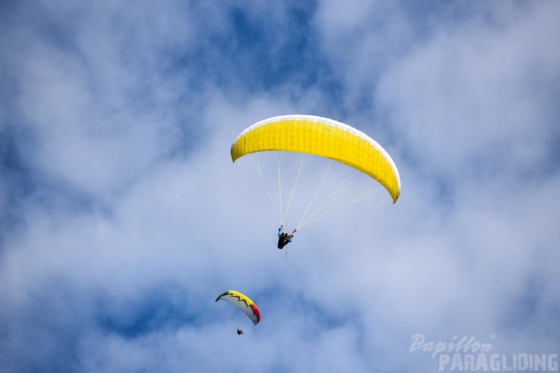 DH35.16-Luesen Paragliding-1443