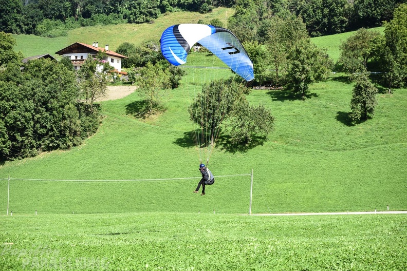 DH35.16-Luesen Paragliding-1454