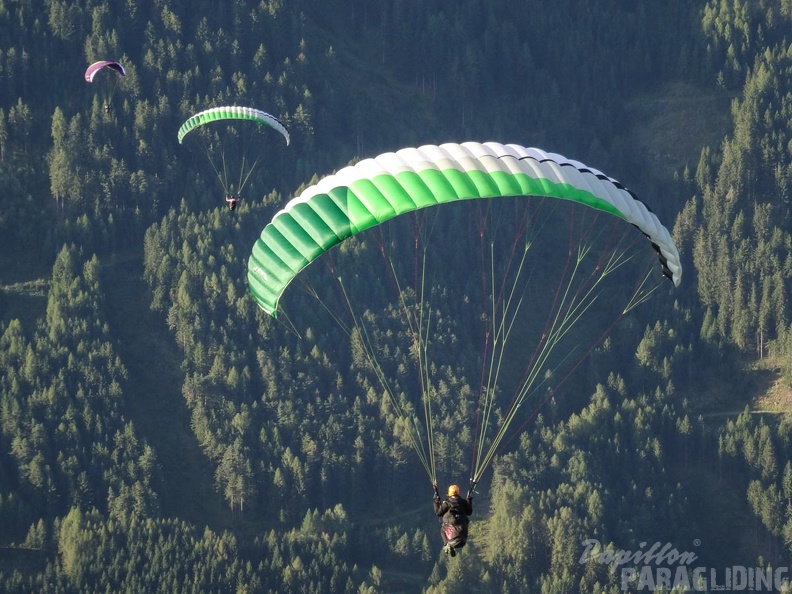 DH35.16-Luesen Paragliding-1563