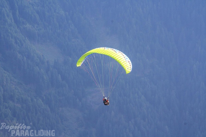 DH35.16-Luesen_Paragliding-1636.jpg