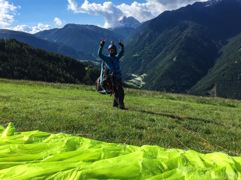 DT24.16-Paragliding-Luesen-1280