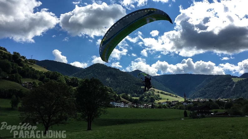 DT24.16-Paragliding-Luesen-1357