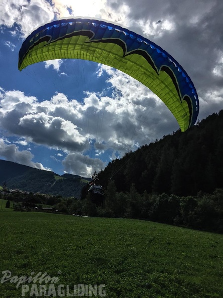 DT24.16-Paragliding-Luesen-1390.jpg