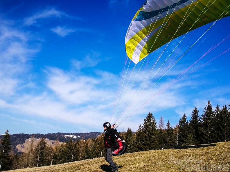 DH11.17 Luesen-Paragliding-138