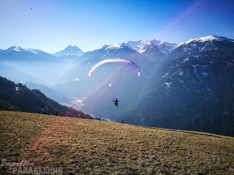 DH11.17_Luesen-Paragliding-150.jpg