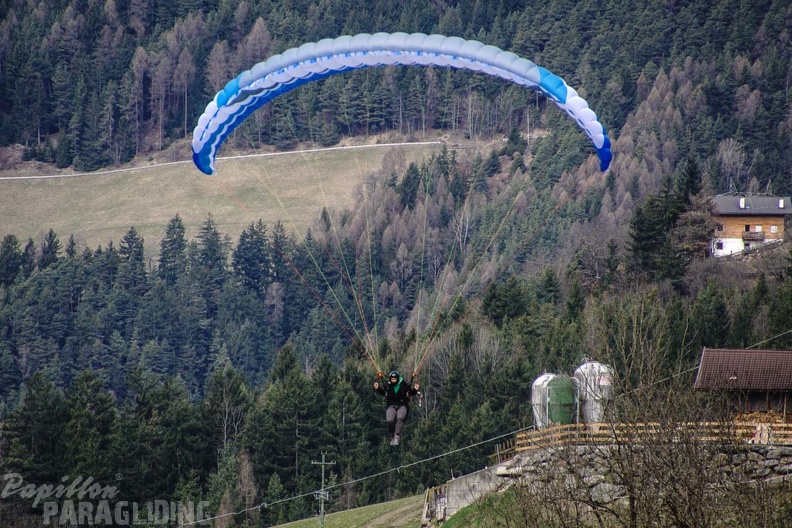 DH11.17_Luesen-Paragliding-266.jpg