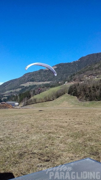 DH11.17 Luesen-Paragliding-303