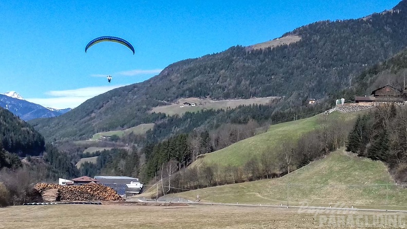 DH11.17 Luesen-Paragliding-307