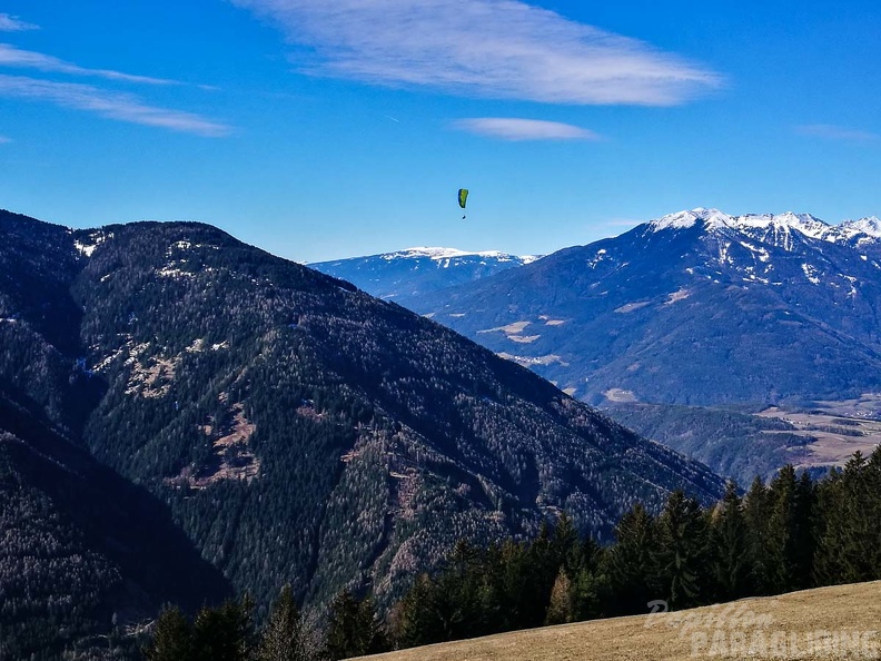 DH11.17 Luesen-Paragliding-324