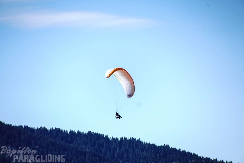 DH11.17 Luesen-Paragliding-343