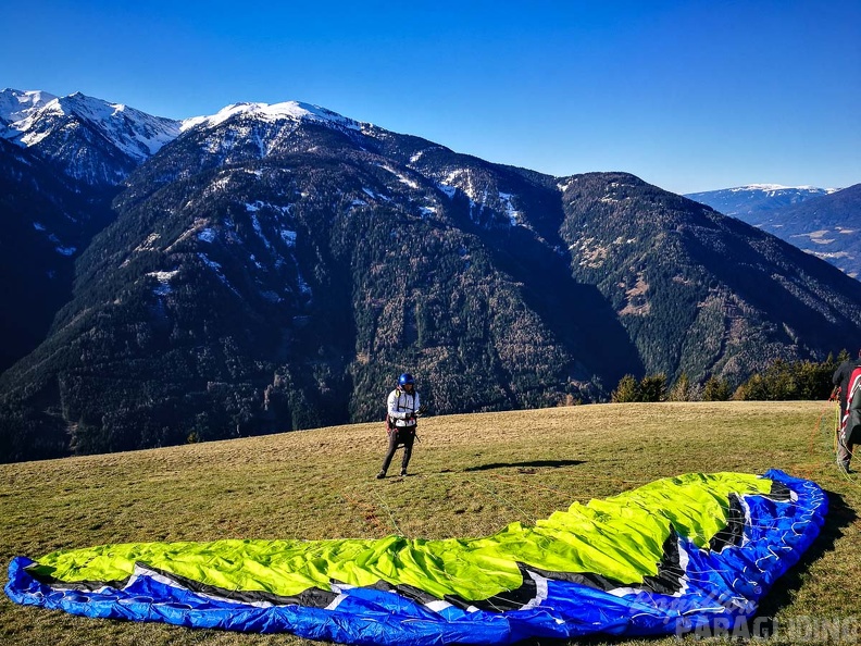 DH11.17 Luesen-Paragliding-383