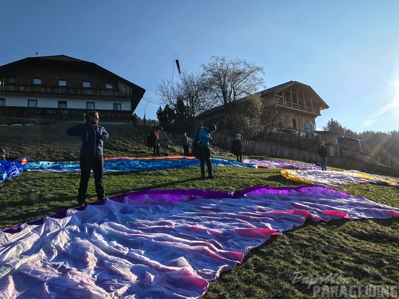 DH13.17_Luesen-Paragliding-114.jpg