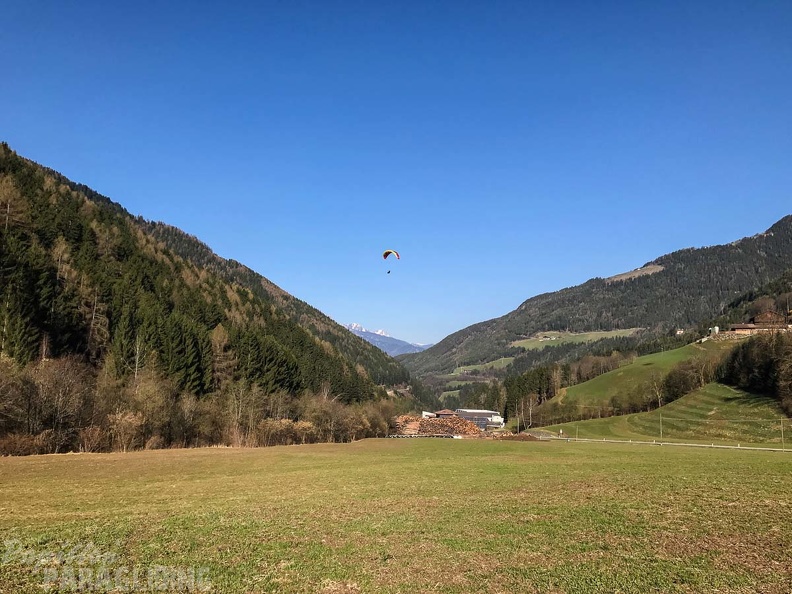 DH13.17_Luesen-Paragliding-169.jpg