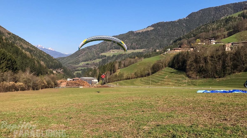 DH13.17_Luesen-Paragliding-174.jpg