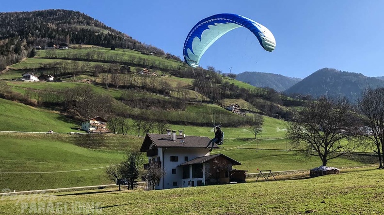 DH13.17_Luesen-Paragliding-236.jpg