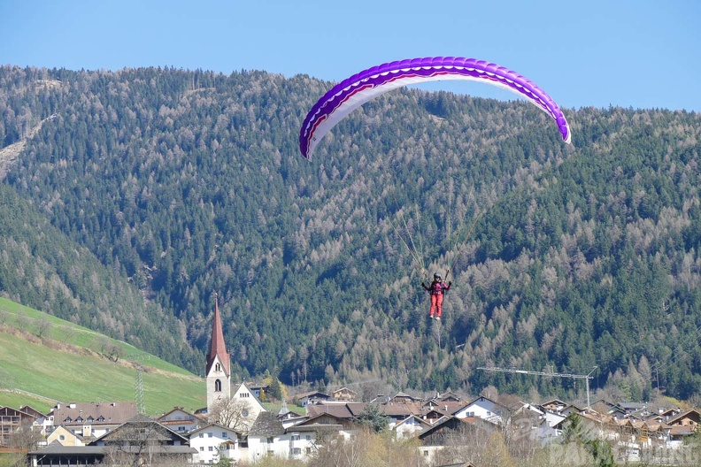 DH13.17_Luesen-Paragliding-423.jpg