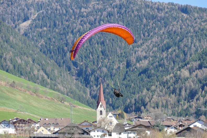 DH13.17_Luesen-Paragliding-425.jpg