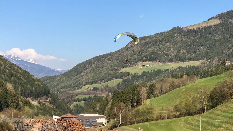 DH13.17_Luesen-Paragliding-453.jpg