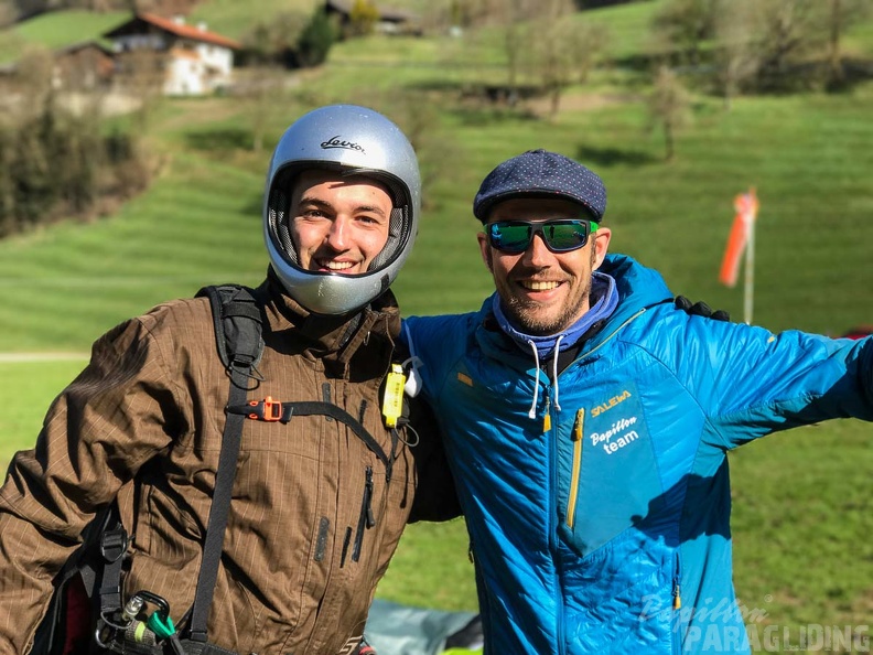DH13.17 Luesen-Paragliding-477