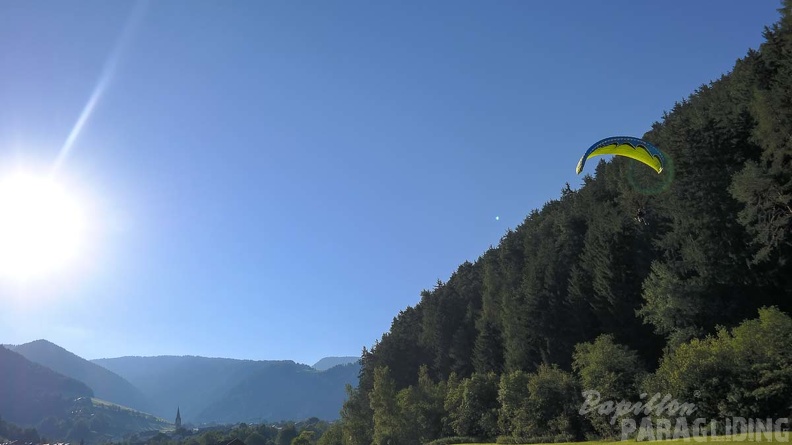 DH27.17 Luesen-Paragliding-103