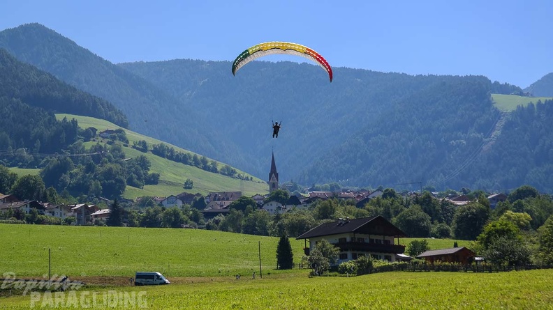 DH27.17_Luesen-Paragliding-129.jpg