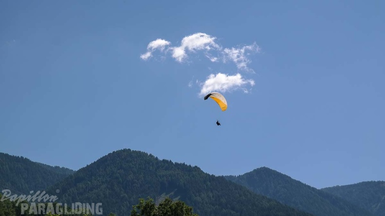 DH27.17 Luesen-Paragliding-136